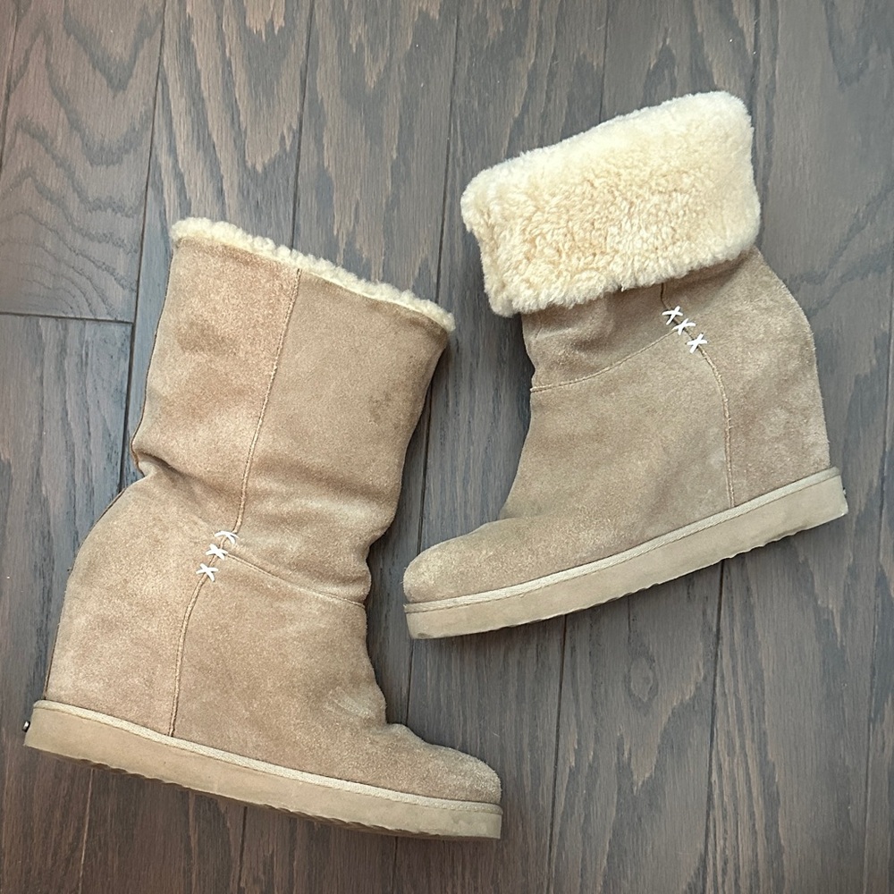 Rare Koolaburra suede wedge booties